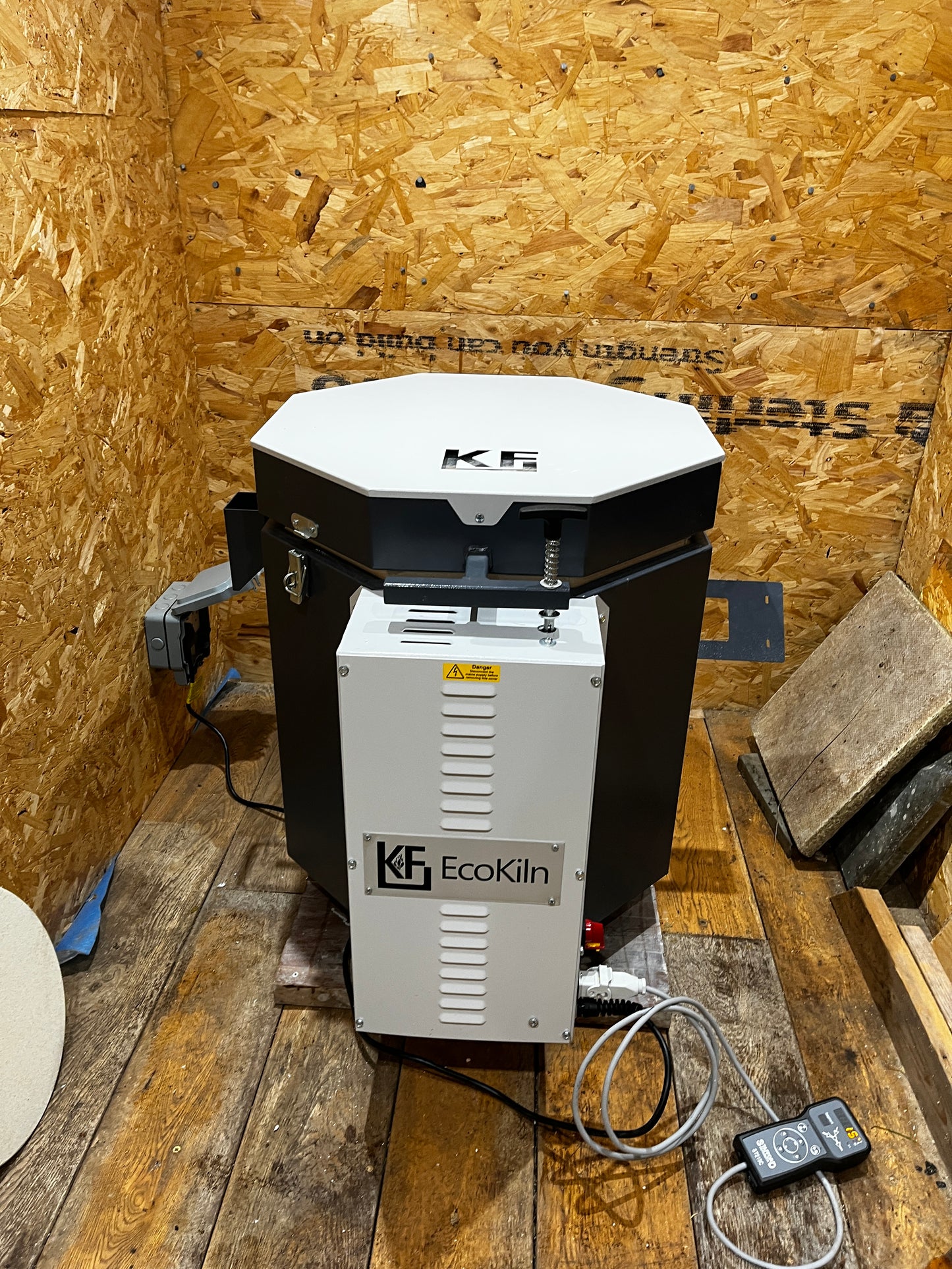 K&F Ecokiln+ 62L Plug-In Pottery Kiln